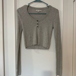 American Eagle - Gray Ribbed Long Sleeve Crop Top